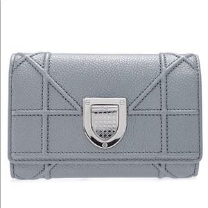NEW Christian Dior Grey Diorama Élancée Wallet